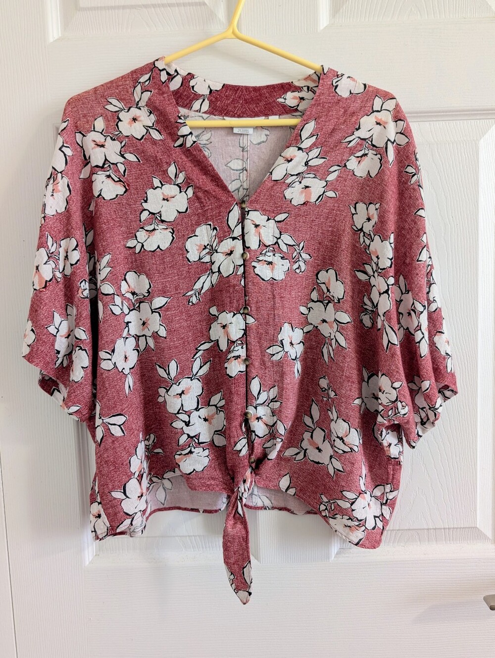 NWOT REITMANS Floral Linen Blend Tie-Front Blouse Boho Chic V-Neck Button Top M